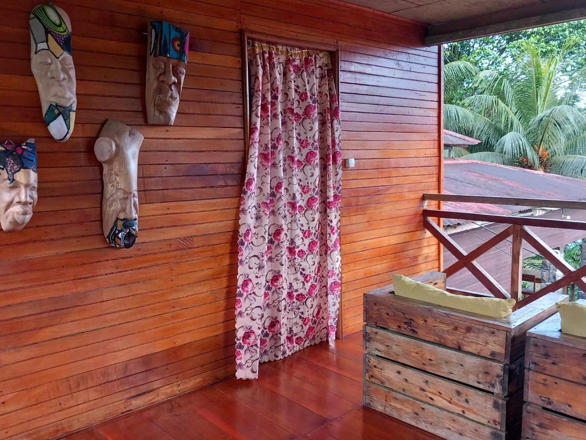 Mionga Hotel Santa Cruz Bagian luar foto