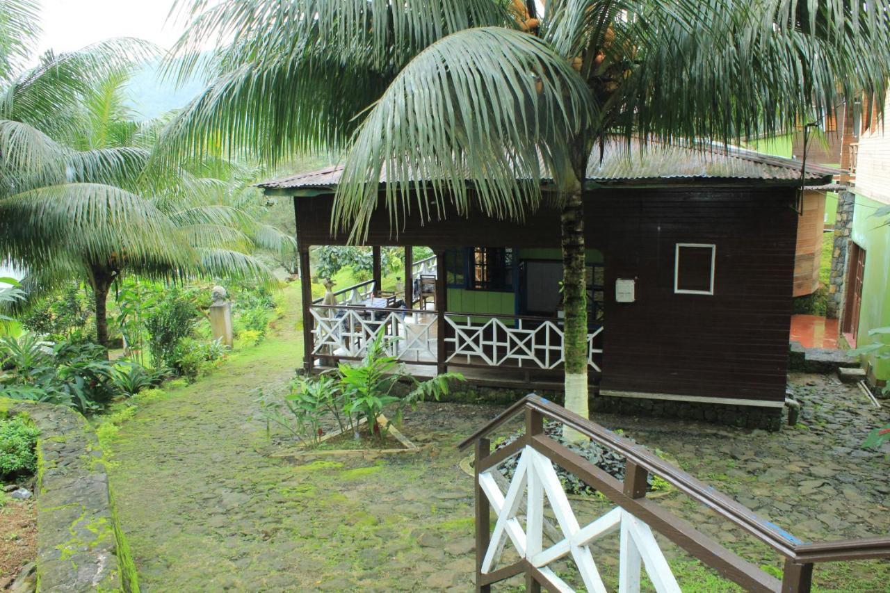 Mionga Hotel Santa Cruz Bagian luar foto